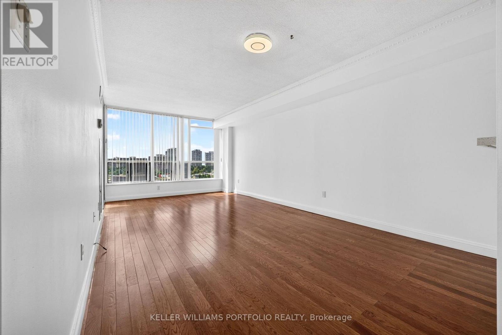 #1008 24 HANOVER ROAD - Image 10