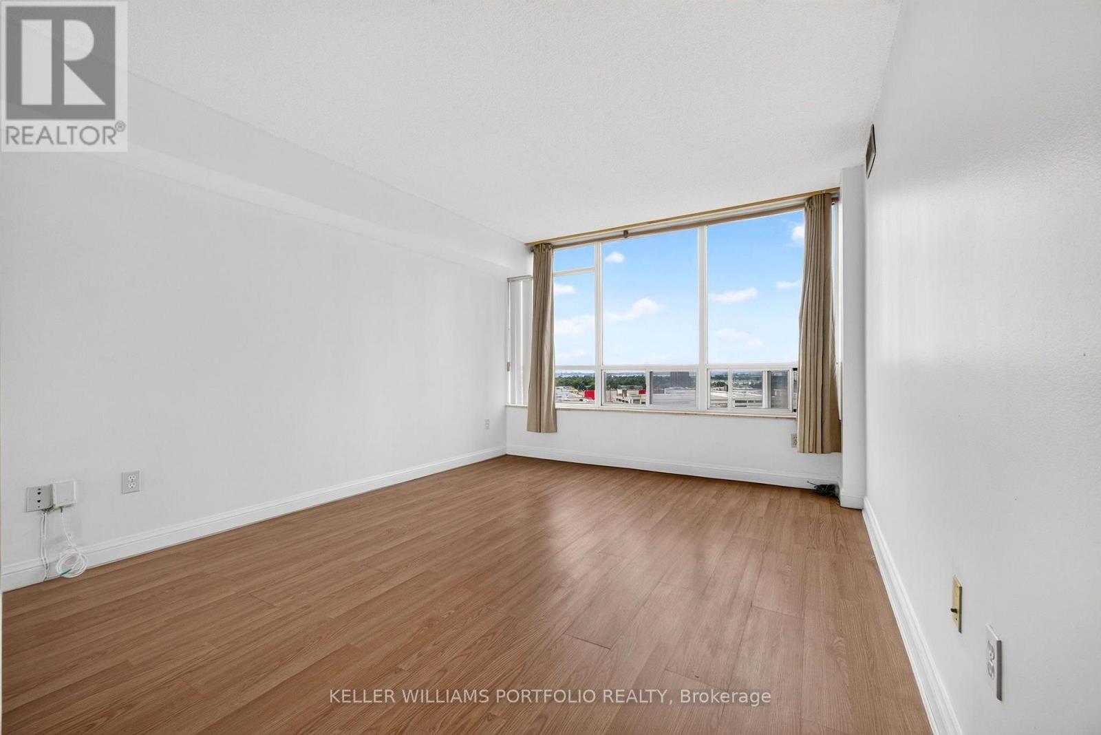 #1008 24 HANOVER ROAD - Image 17