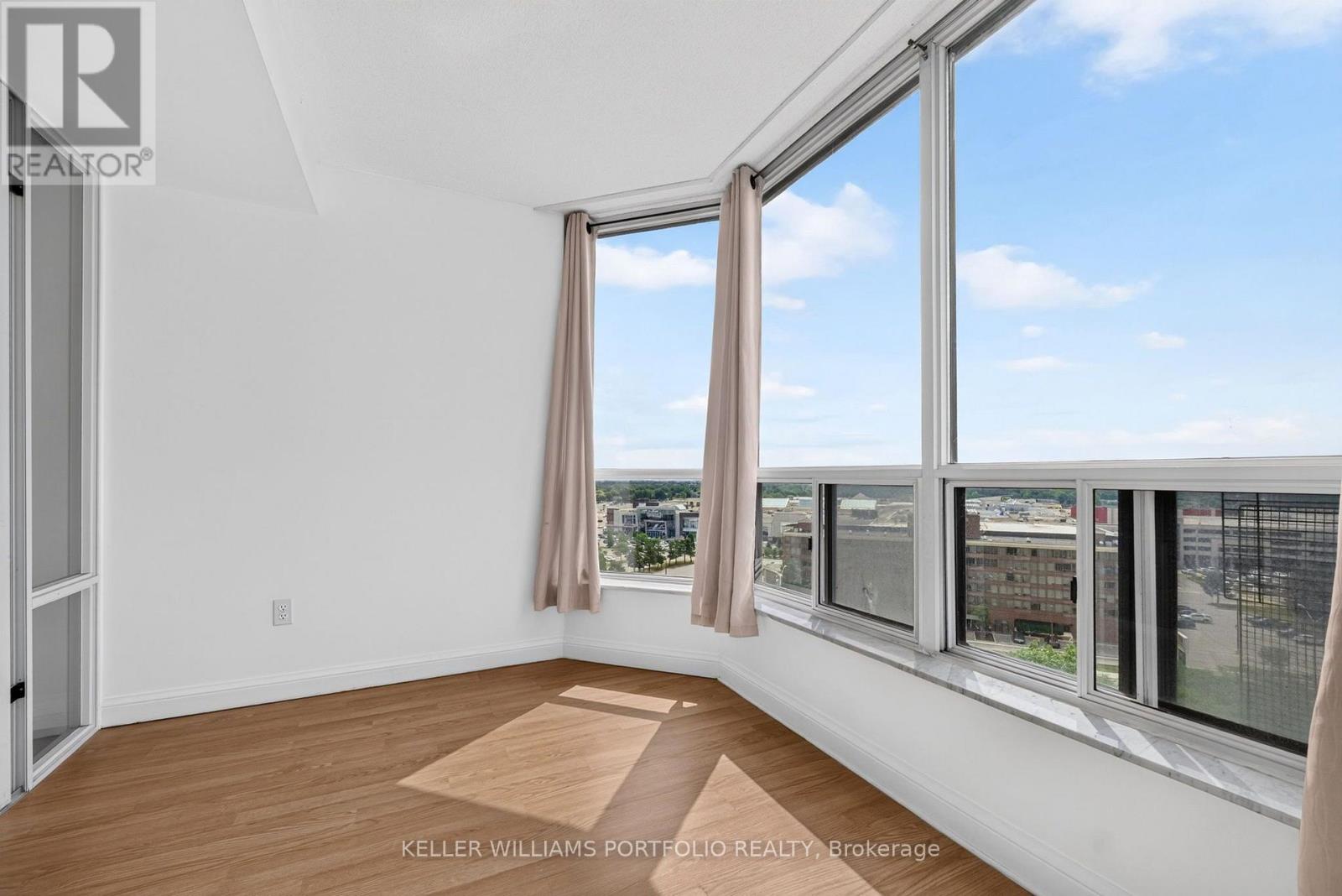#1008 24 HANOVER ROAD - Image 30