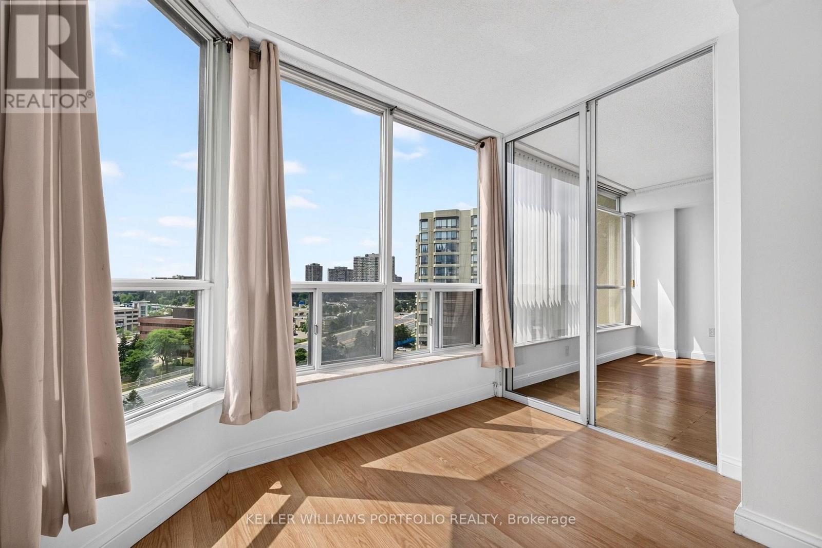 #1008 24 HANOVER ROAD - Image 31