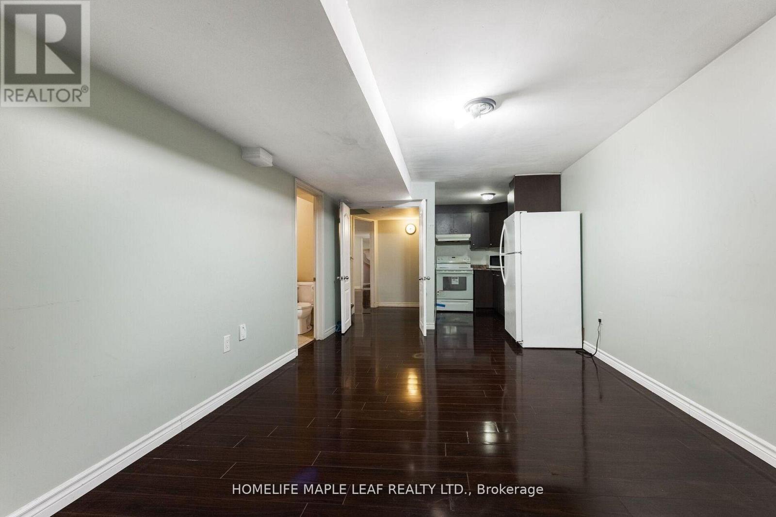 15 DONOMORE DRIVE - 37