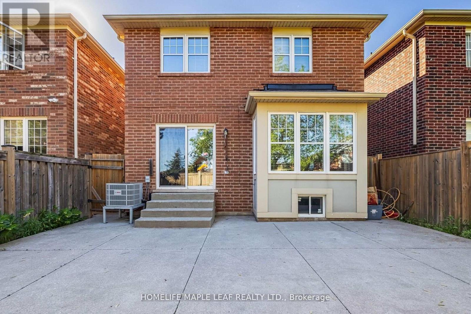 15 DONOMORE DRIVE - 43