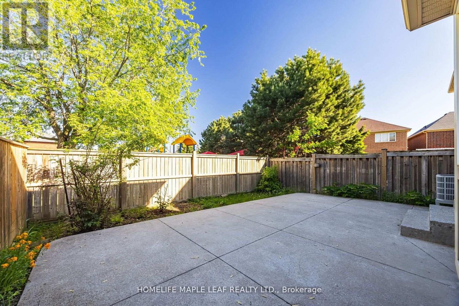 15 DONOMORE DRIVE - 44