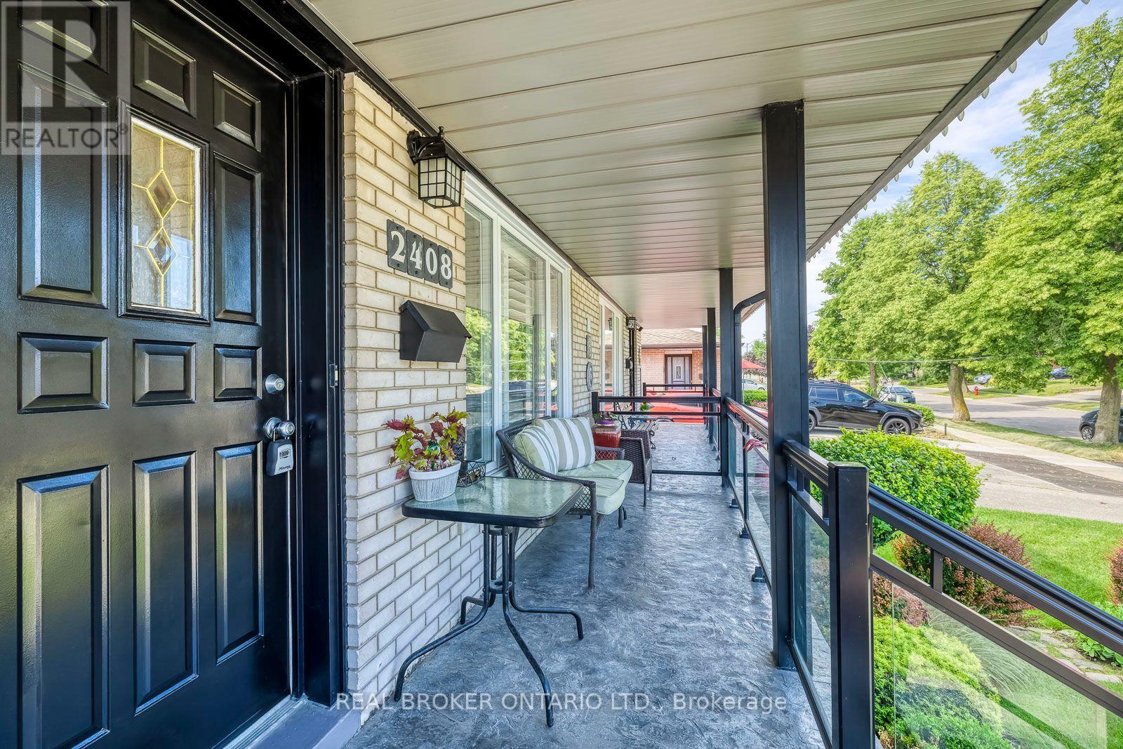 2408 PADSTOW CRESCENT - 4