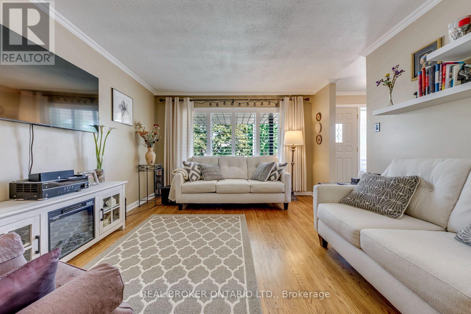 2408 PADSTOW CRESCENT - 9