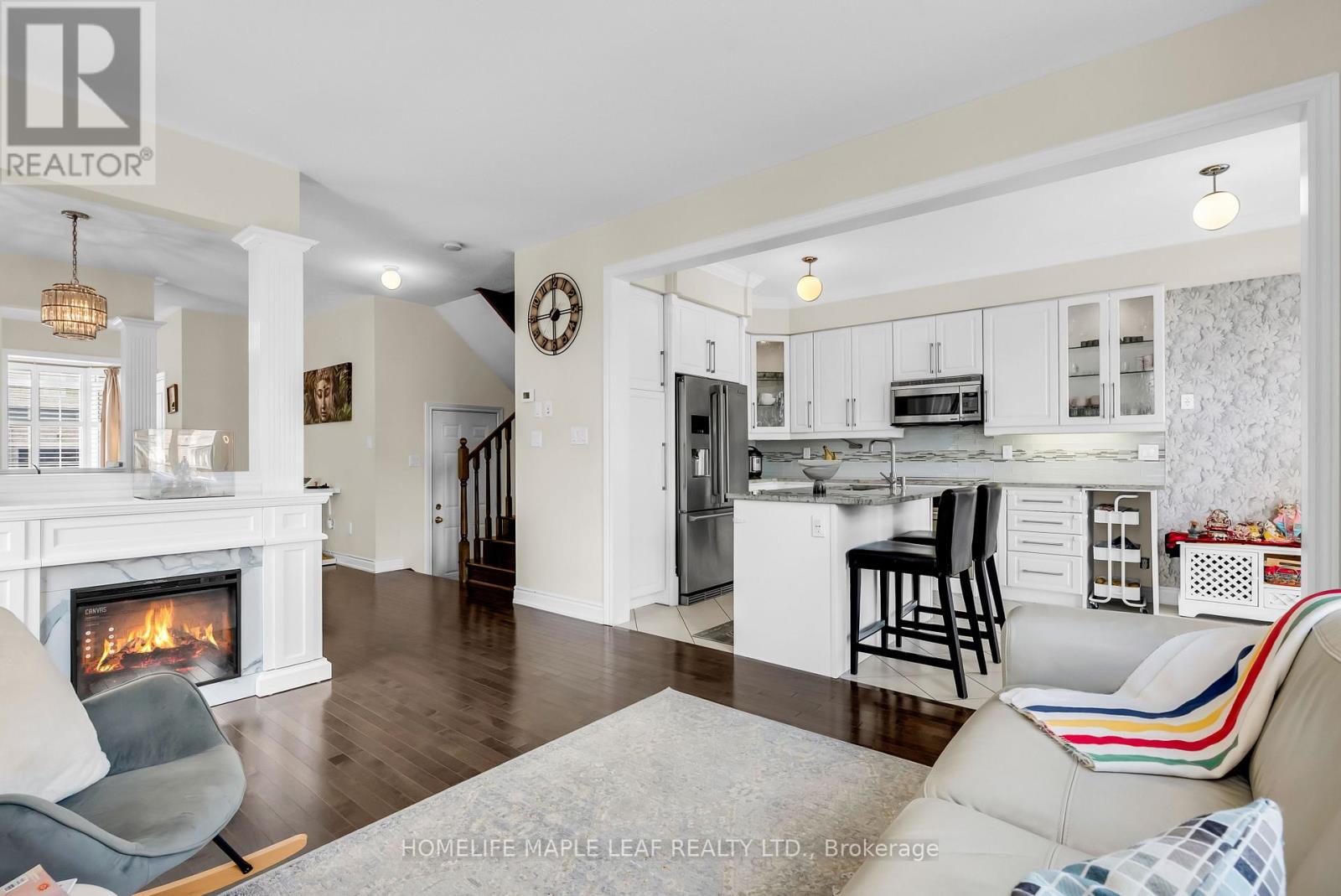 32 ORANGEBLOSSOM TRAIL - 13
