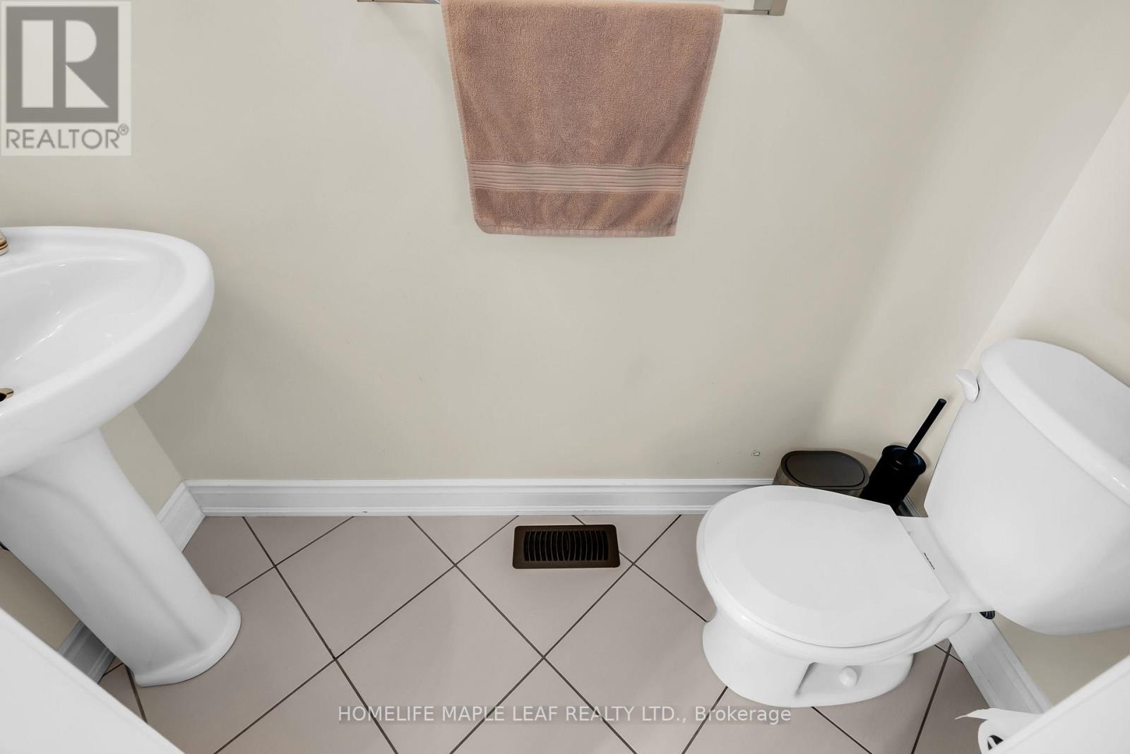 32 ORANGEBLOSSOM TRAIL - 19