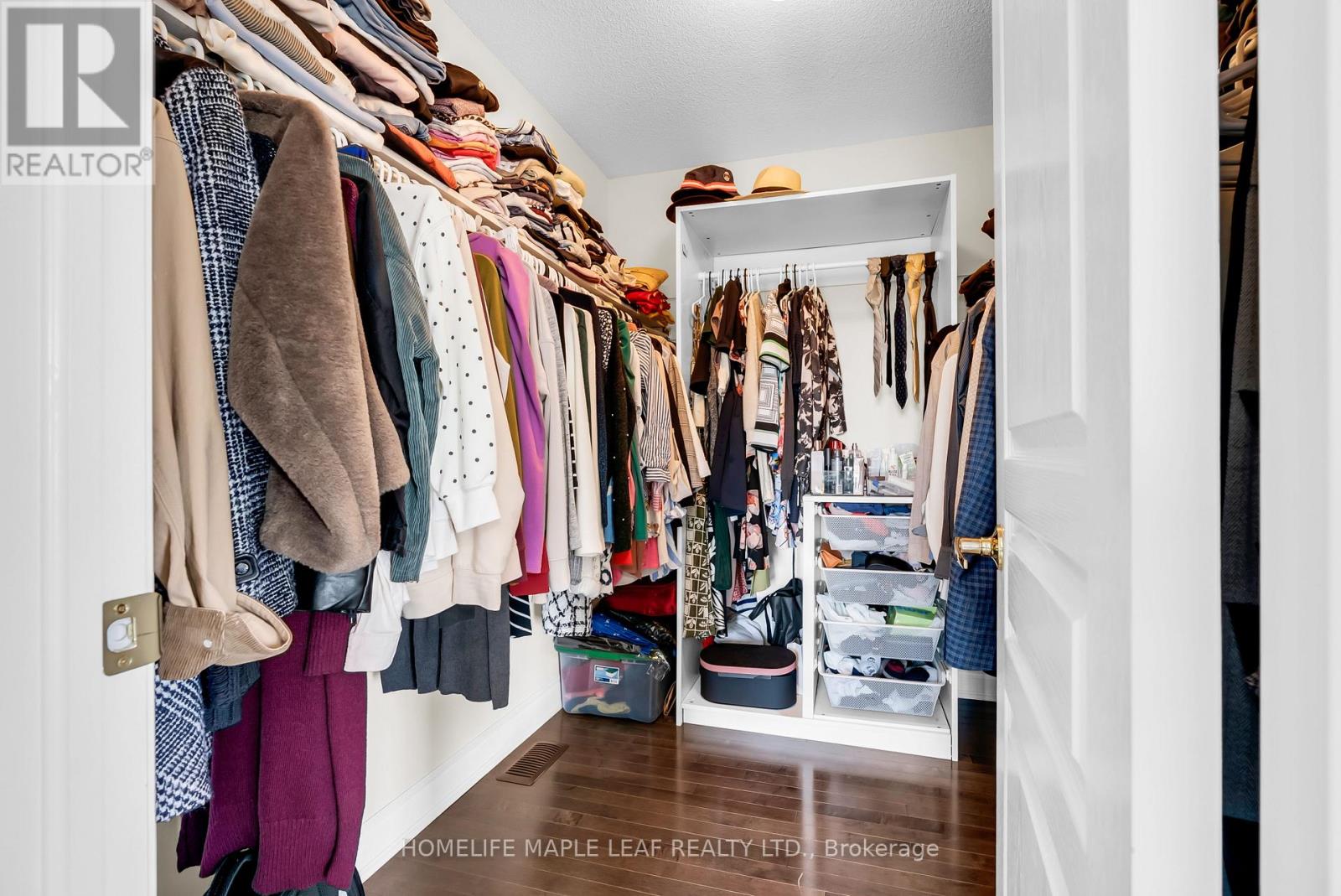 32 ORANGEBLOSSOM TRAIL - 28