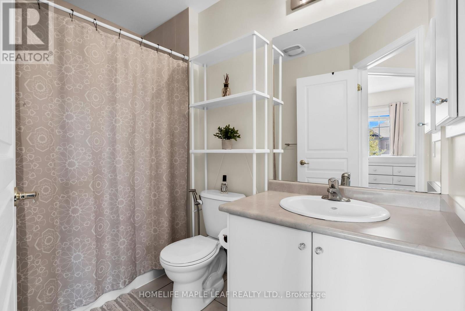 32 ORANGEBLOSSOM TRAIL - 31