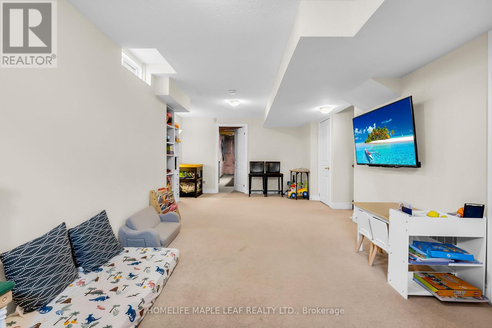 32 ORANGEBLOSSOM TRAIL - 38