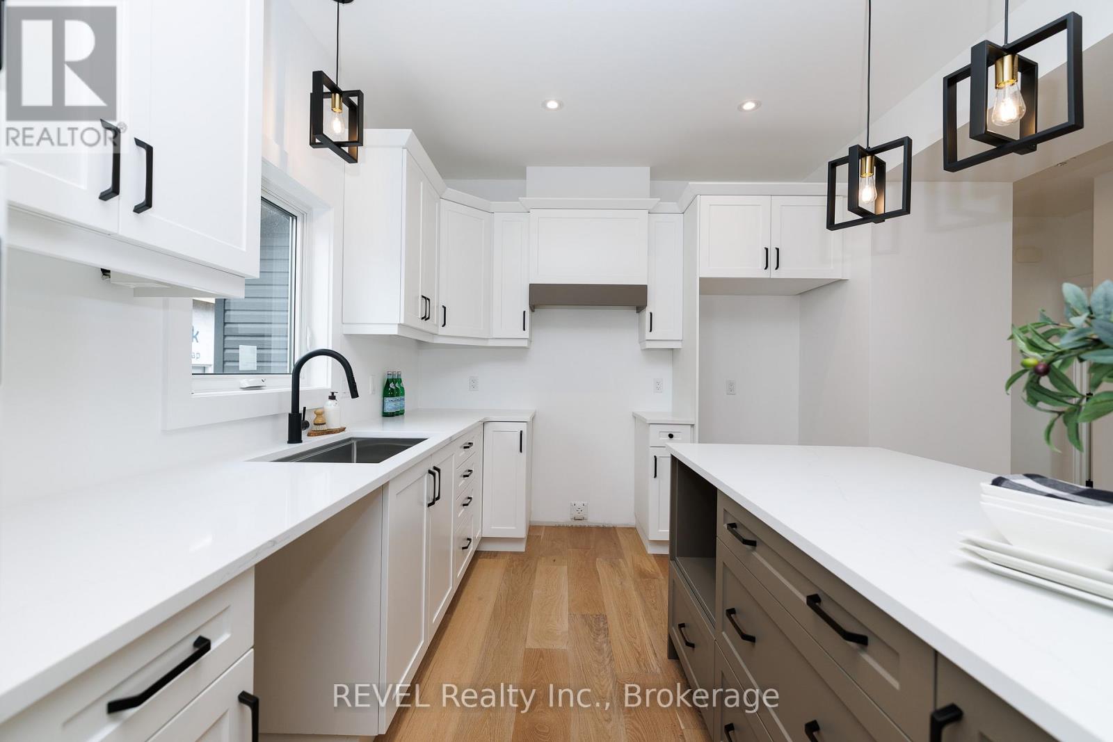 1129 DIPIETRO STREET - 17
