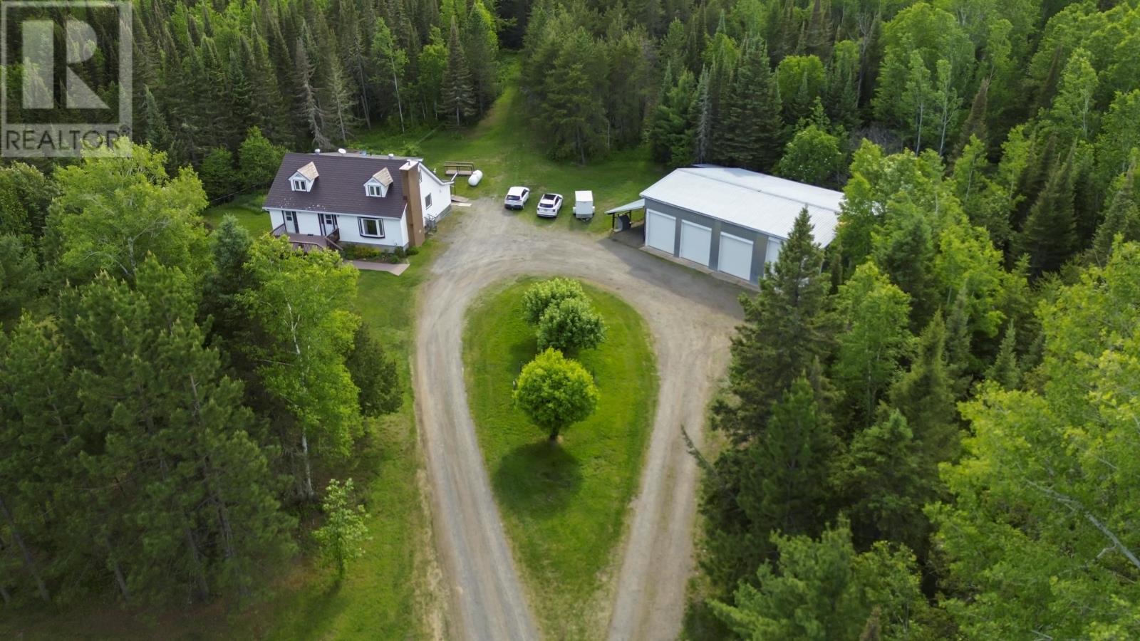 169 Centre RD - 12