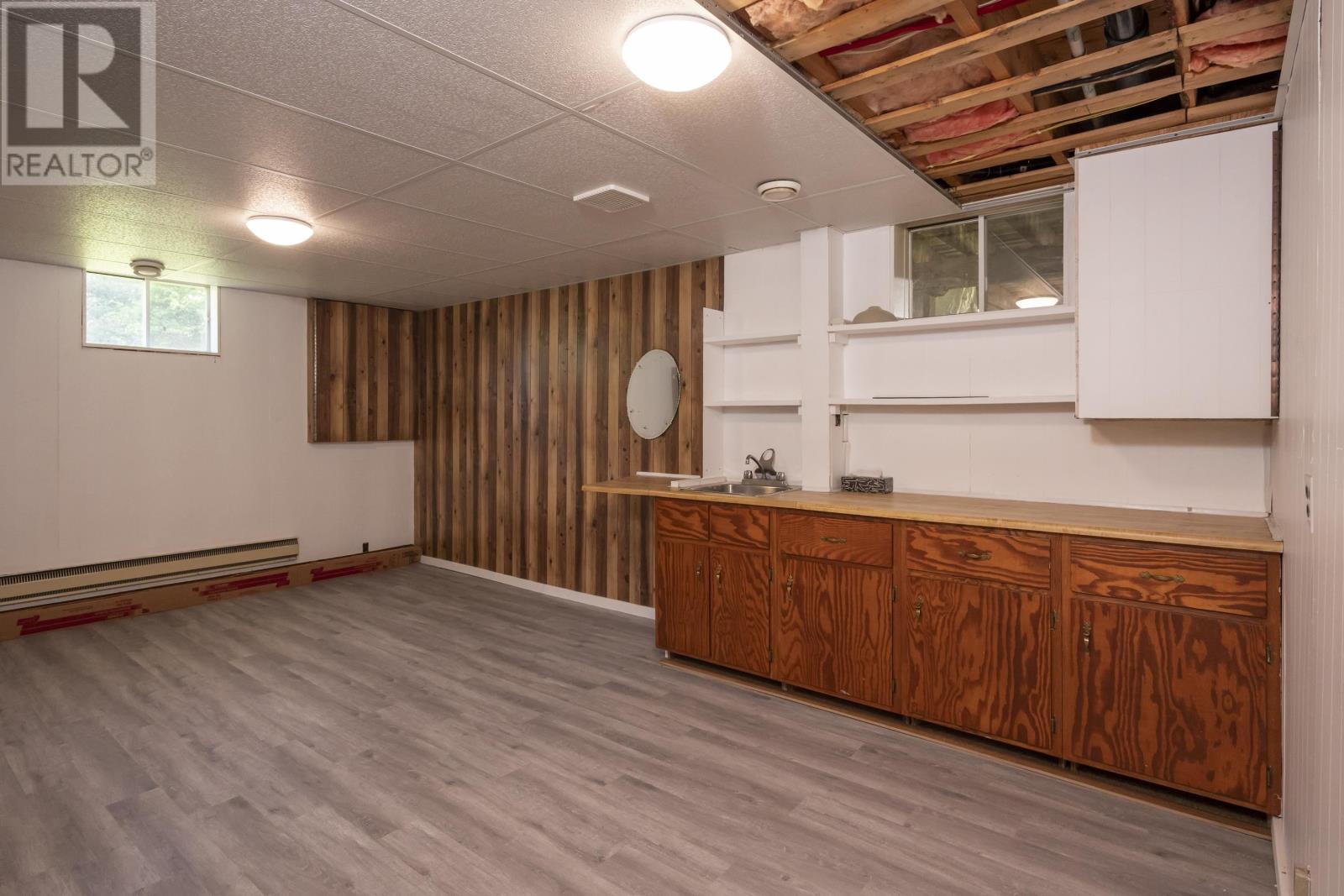 169 Centre RD - 38