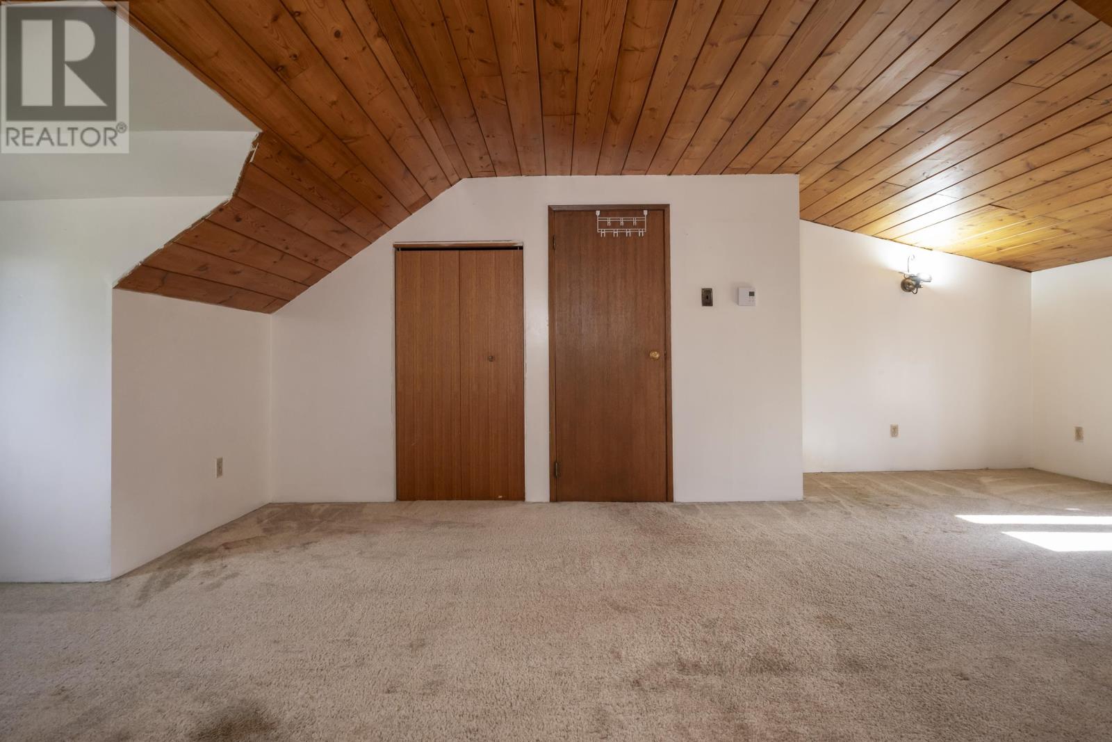 169 Centre RD - 33