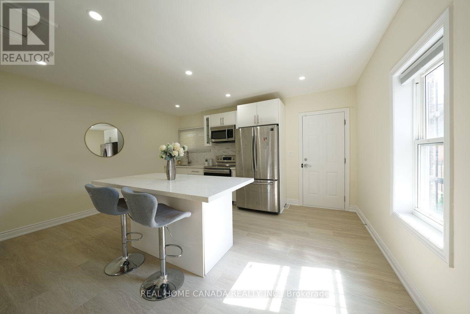 5262 KITCHENER STREET - 13