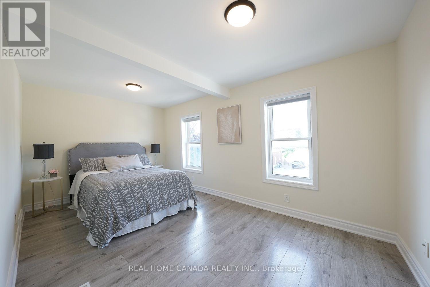 5262 KITCHENER STREET - 16