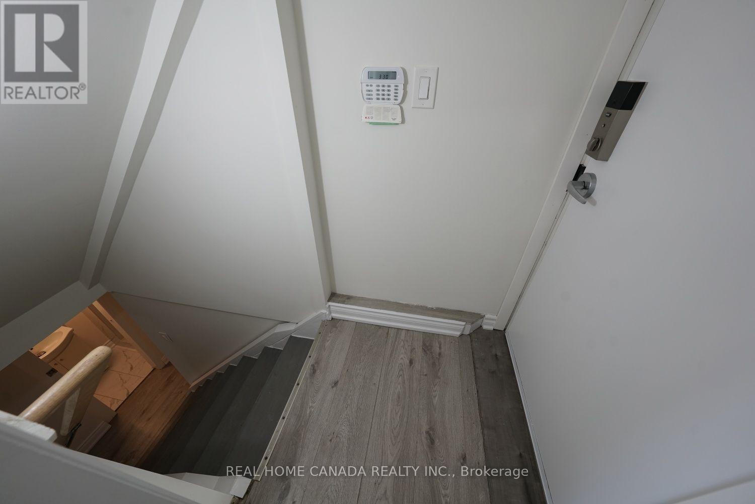 5262 KITCHENER STREET - 27