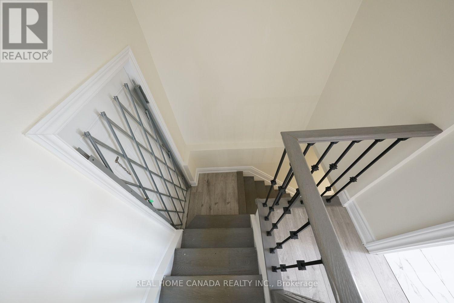 5262 KITCHENER STREET - 28
