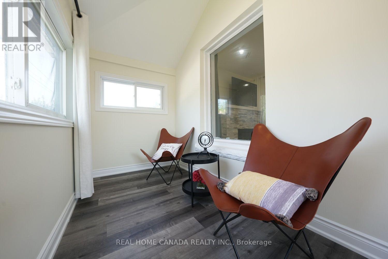 5262 KITCHENER STREET - 4