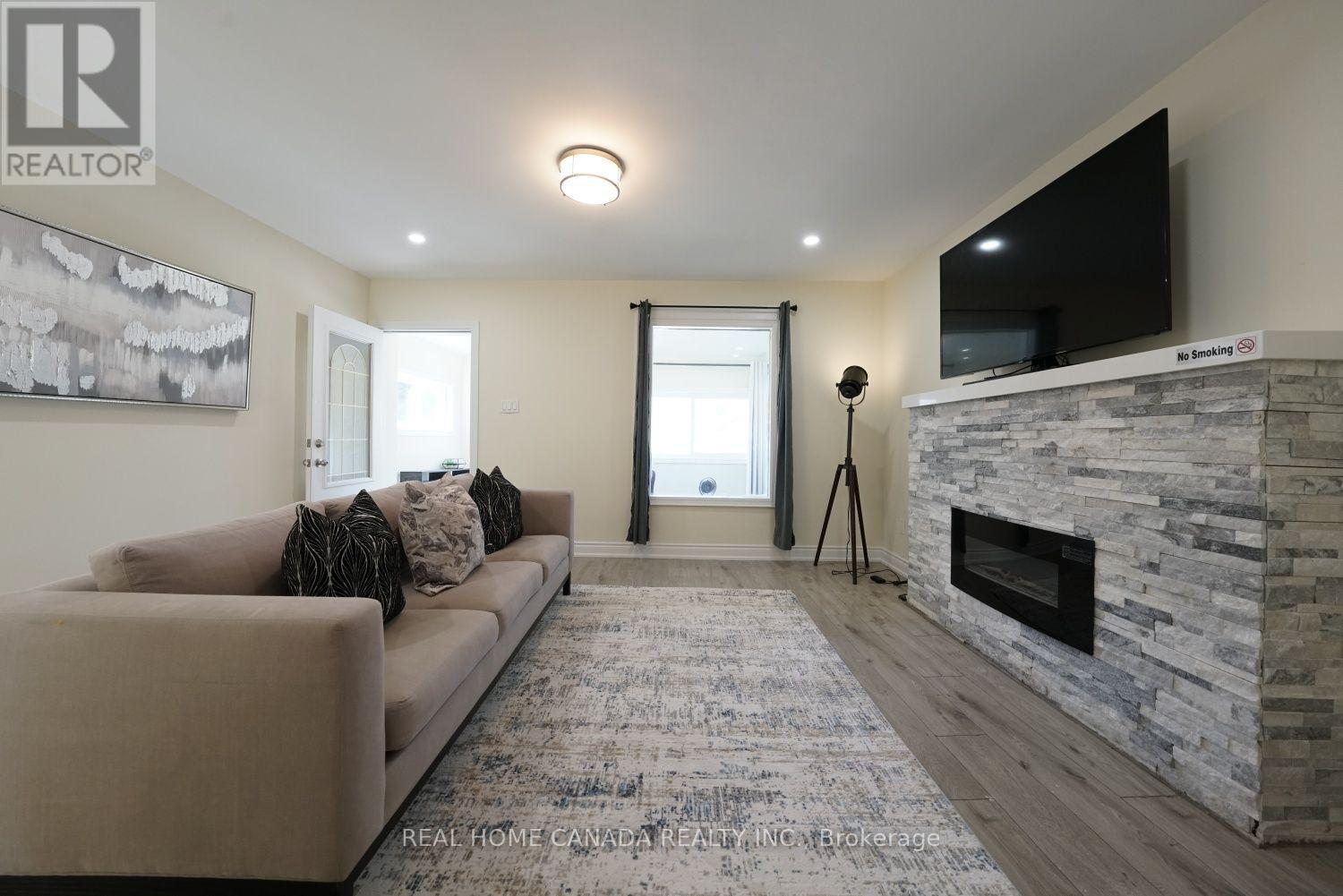 5262 KITCHENER STREET - 9
