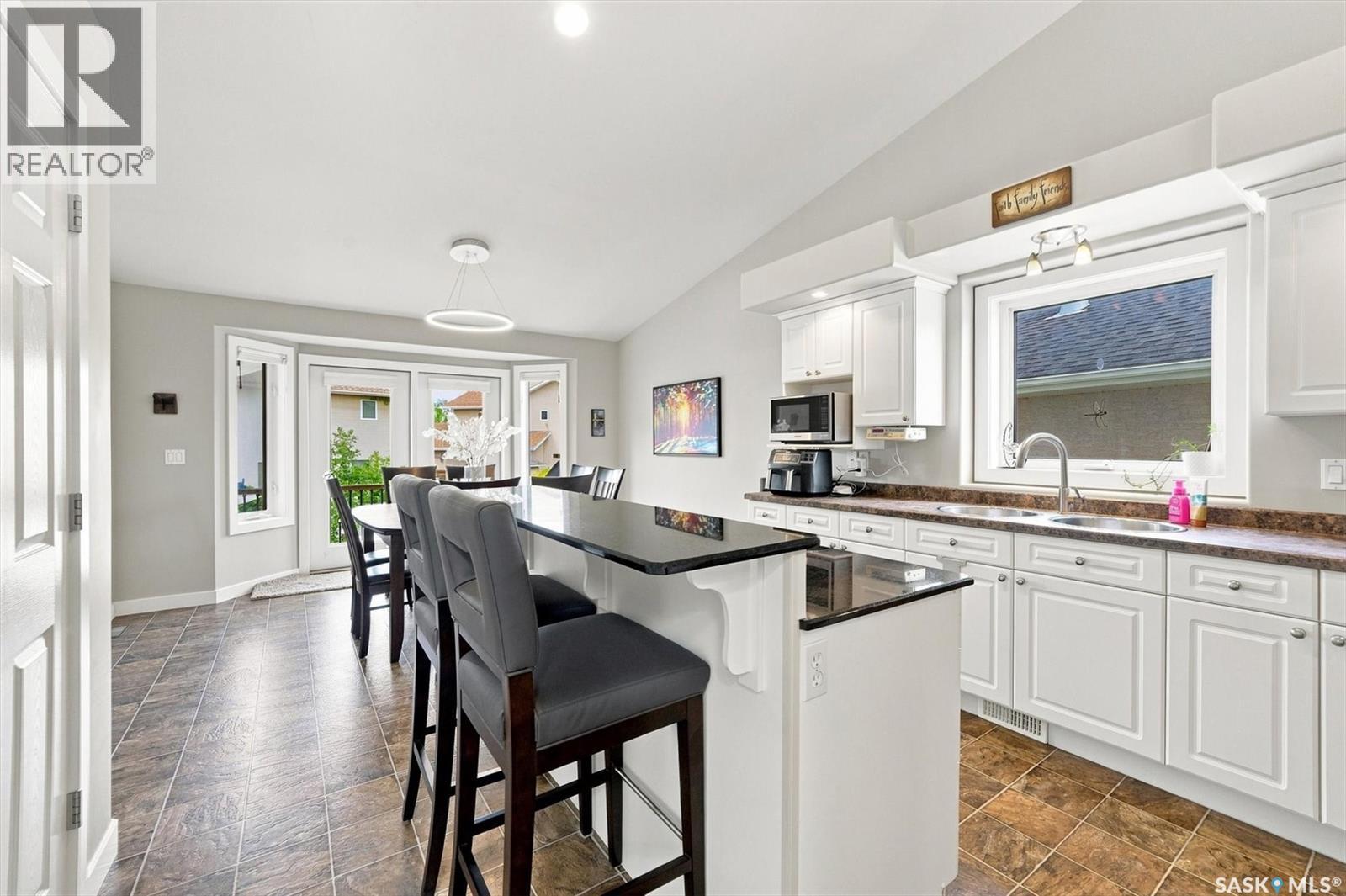 547 Bayview TERRACE - 13