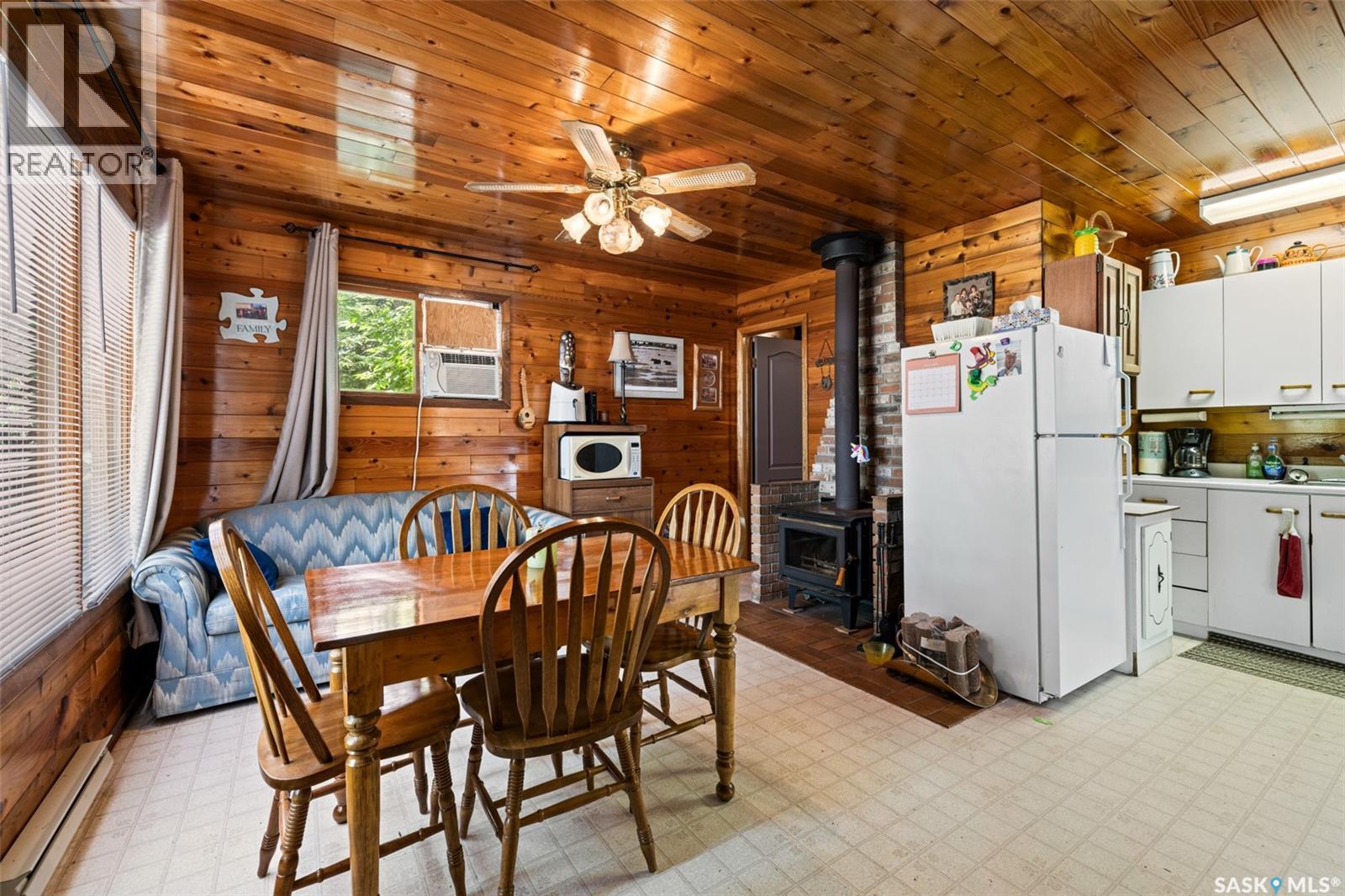 31 F-2 Smales CRESCENT - Image 6