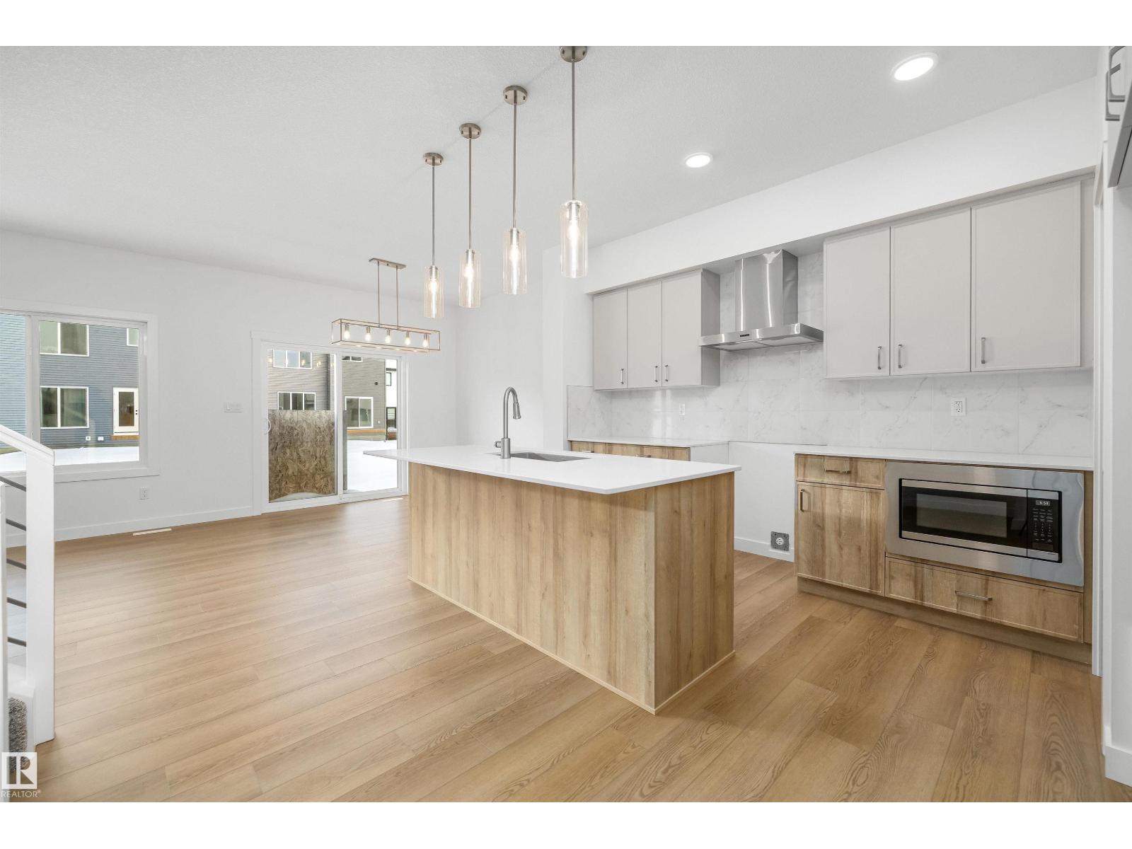 2816 190 ST NW - 9