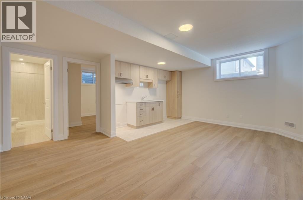 54 JACOB DETWEILLER Drive - 33