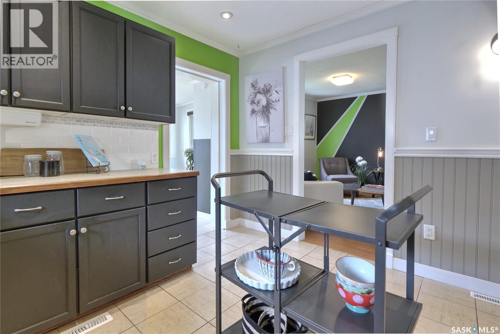 924 Hall STREET W - 7