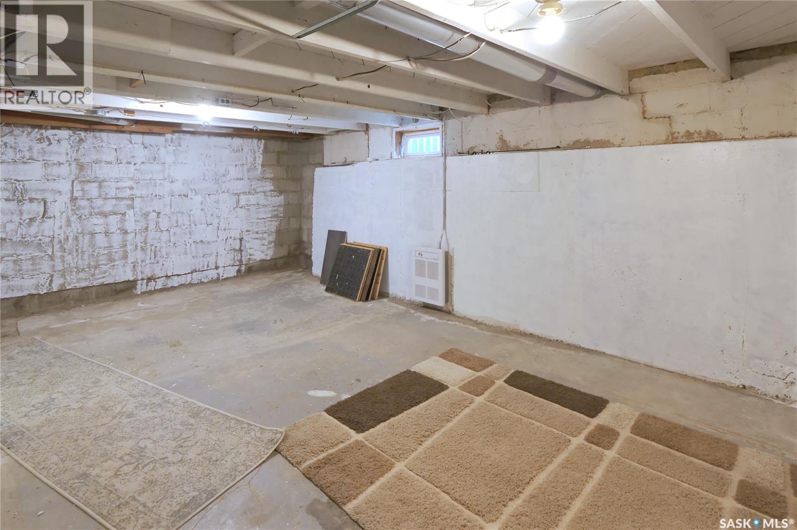 924 Hall STREET W - 21
