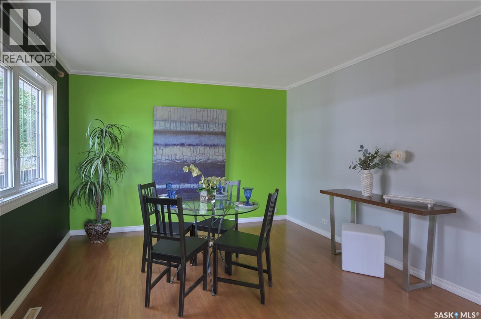 924 Hall STREET W - 10