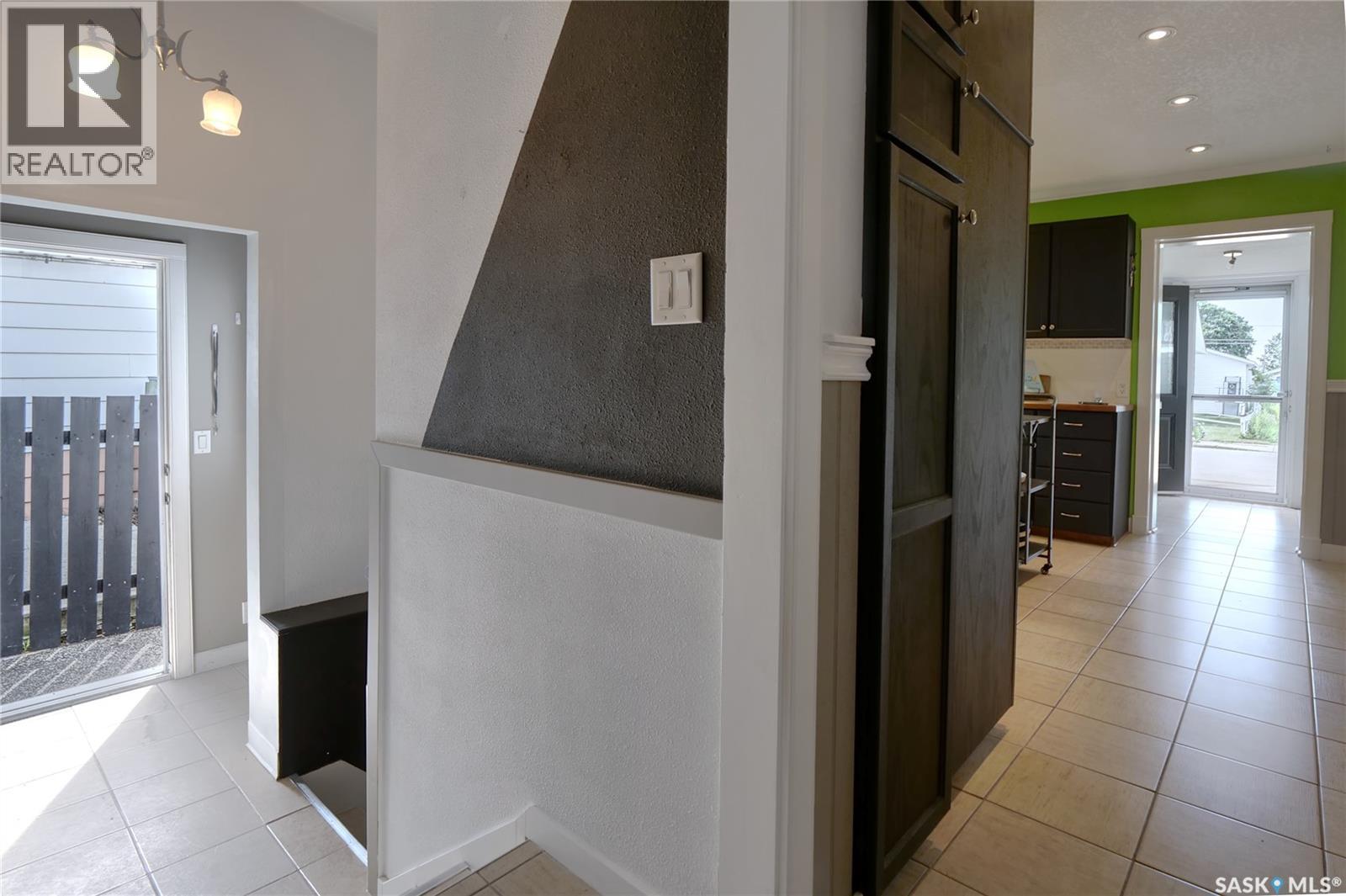 924 Hall STREET W - 17