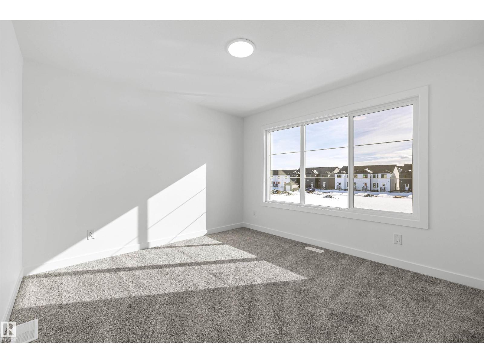604 176 AV NE - 28