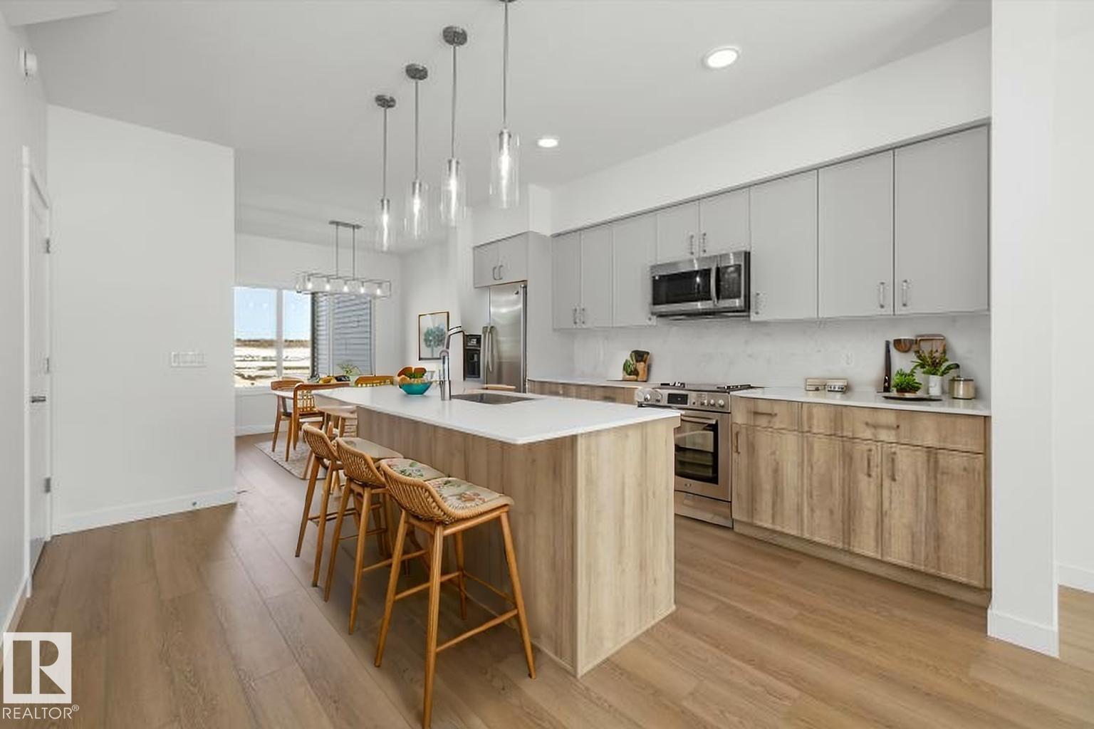 604 176 AV NE - 13