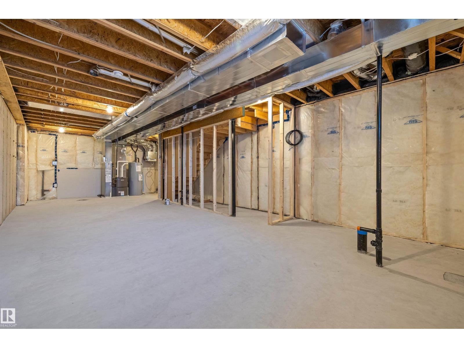 604 176 AV NE - 36