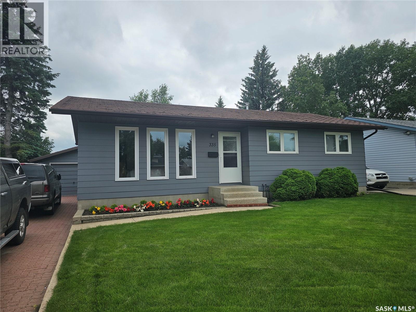 335 Wedge ROAD - 1