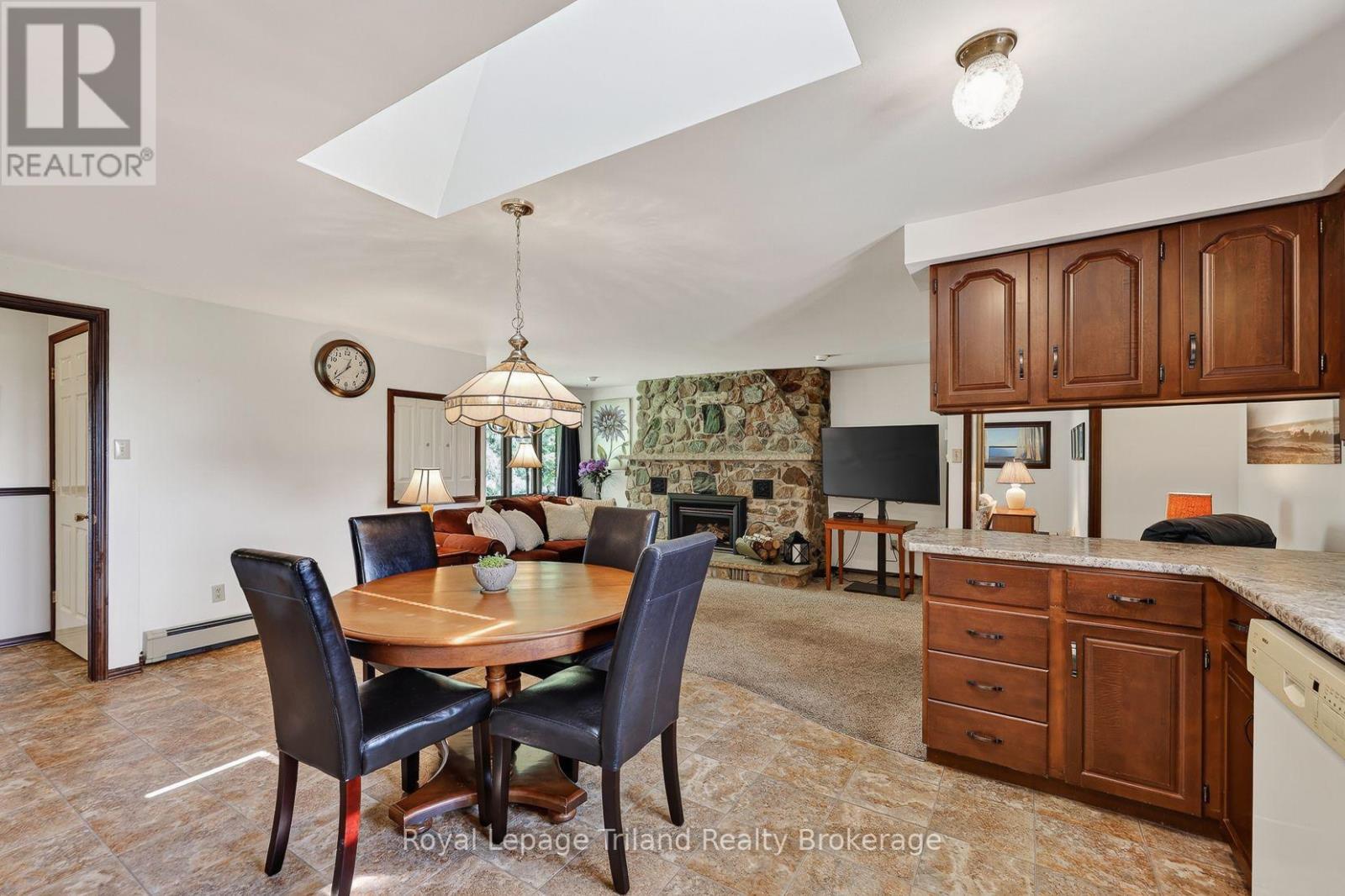 5488 COBBLE HILLS ROAD - 18