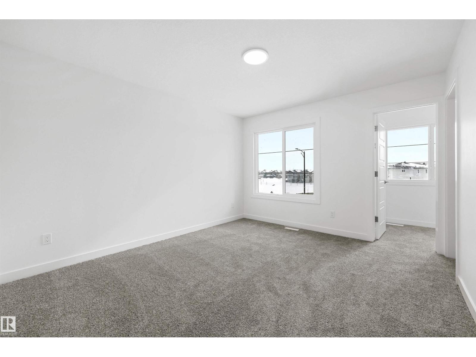 8704 183 AV NW - 32