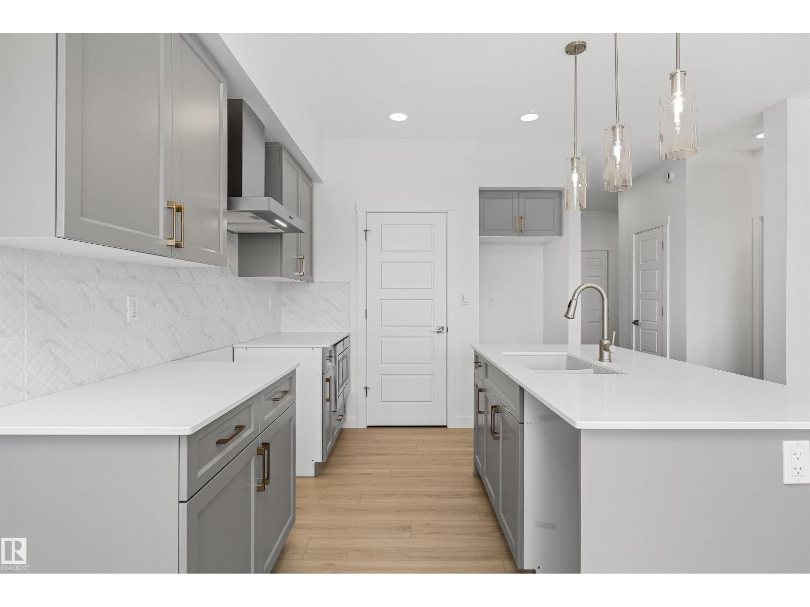8704 183 AV NW - 10