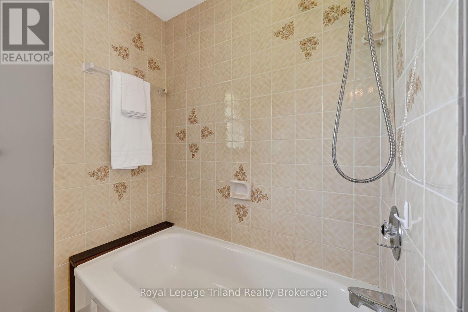 5488 COBBLE HILLS ROAD - 28