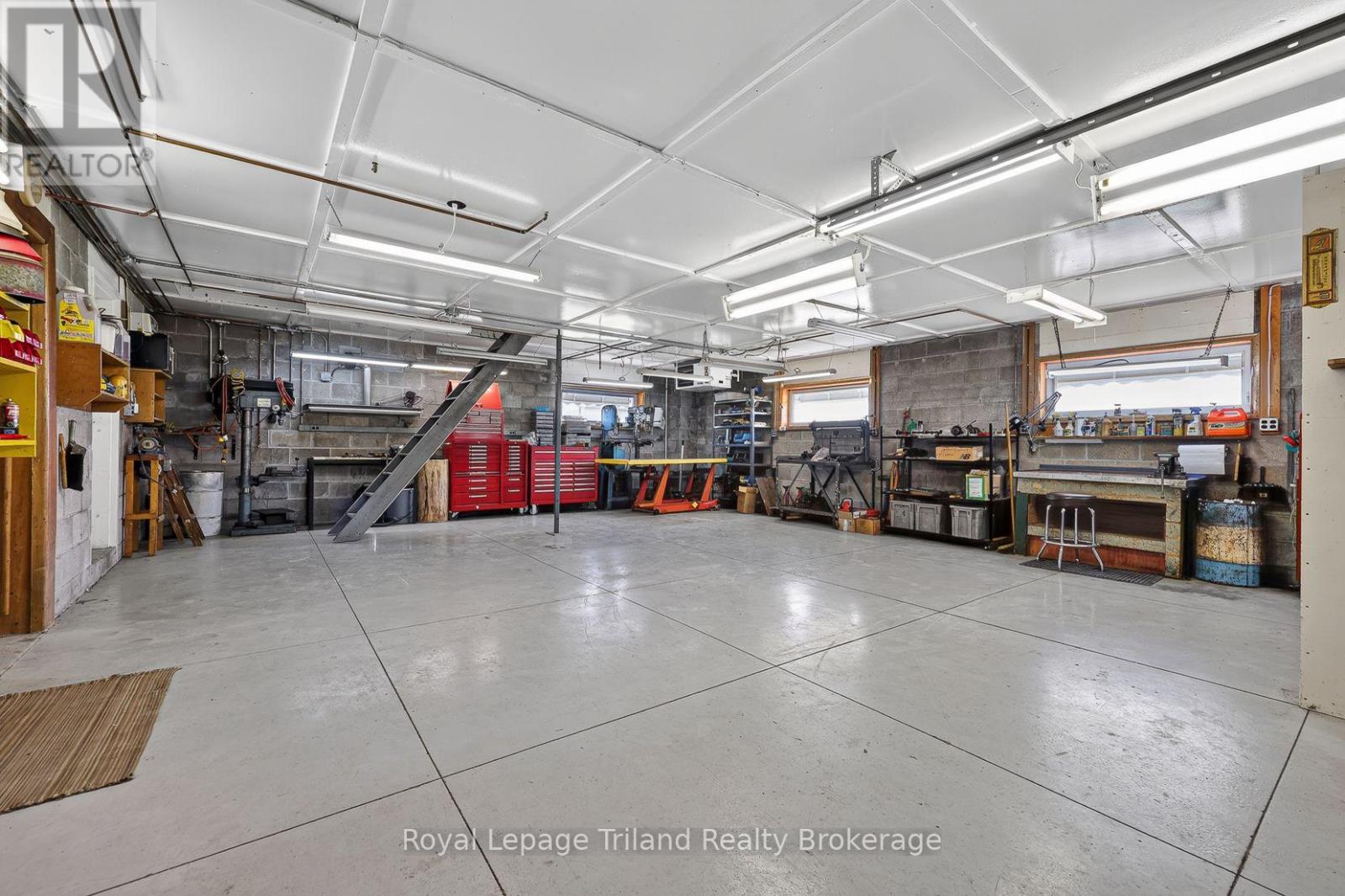 5488 COBBLE HILLS ROAD - 32