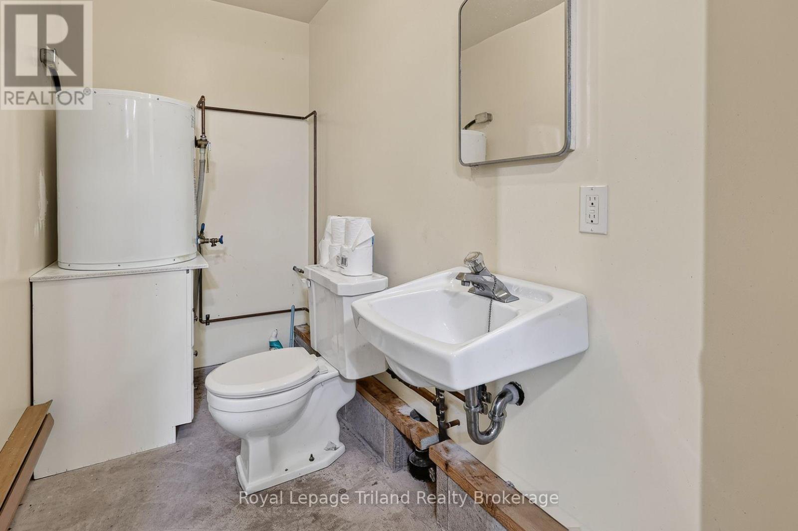5488 COBBLE HILLS ROAD - 34