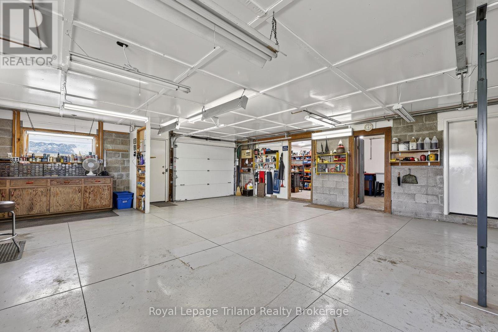 5488 COBBLE HILLS ROAD - 33