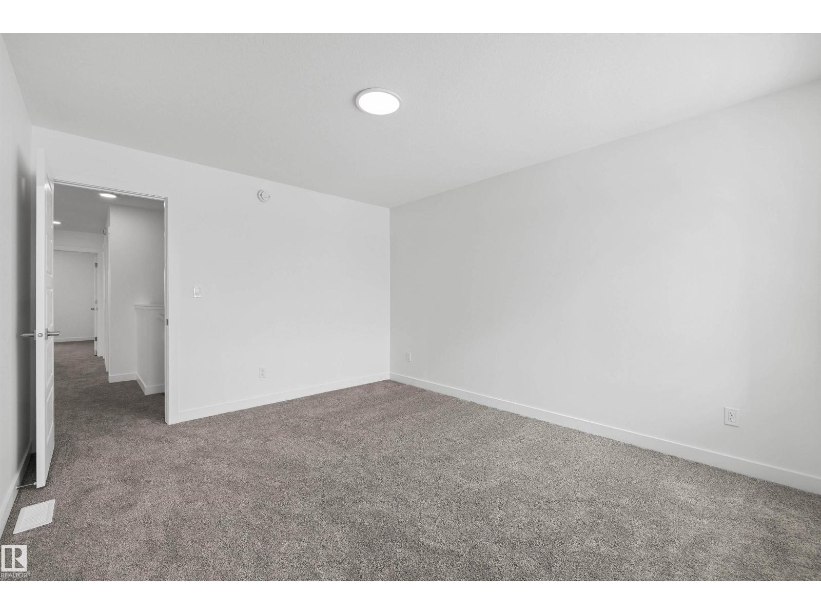 8704 183 AV NW - 34