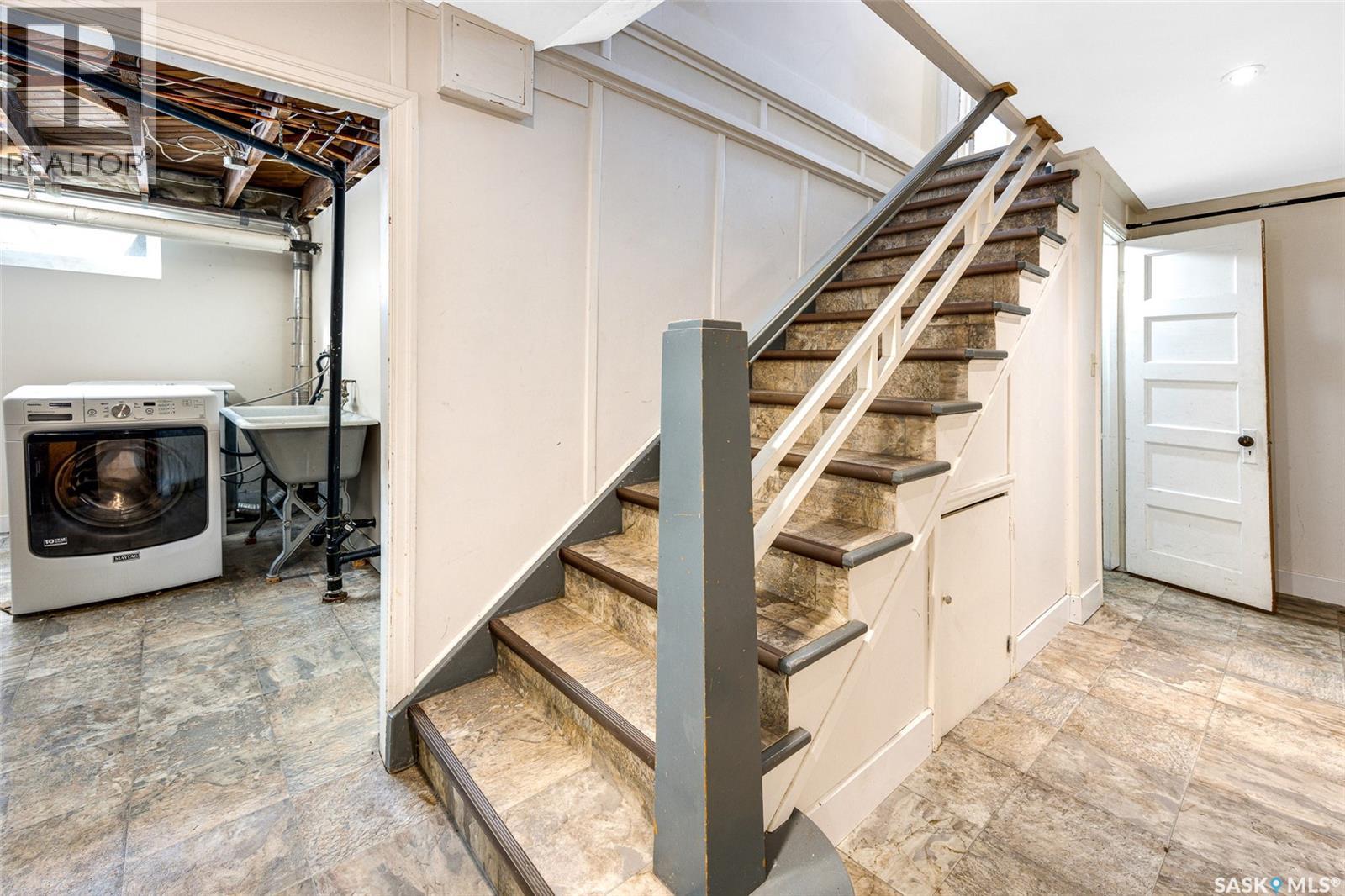 1325 Elliott STREET - 29
