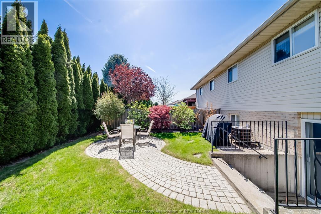 22 VILLA COURT - 39