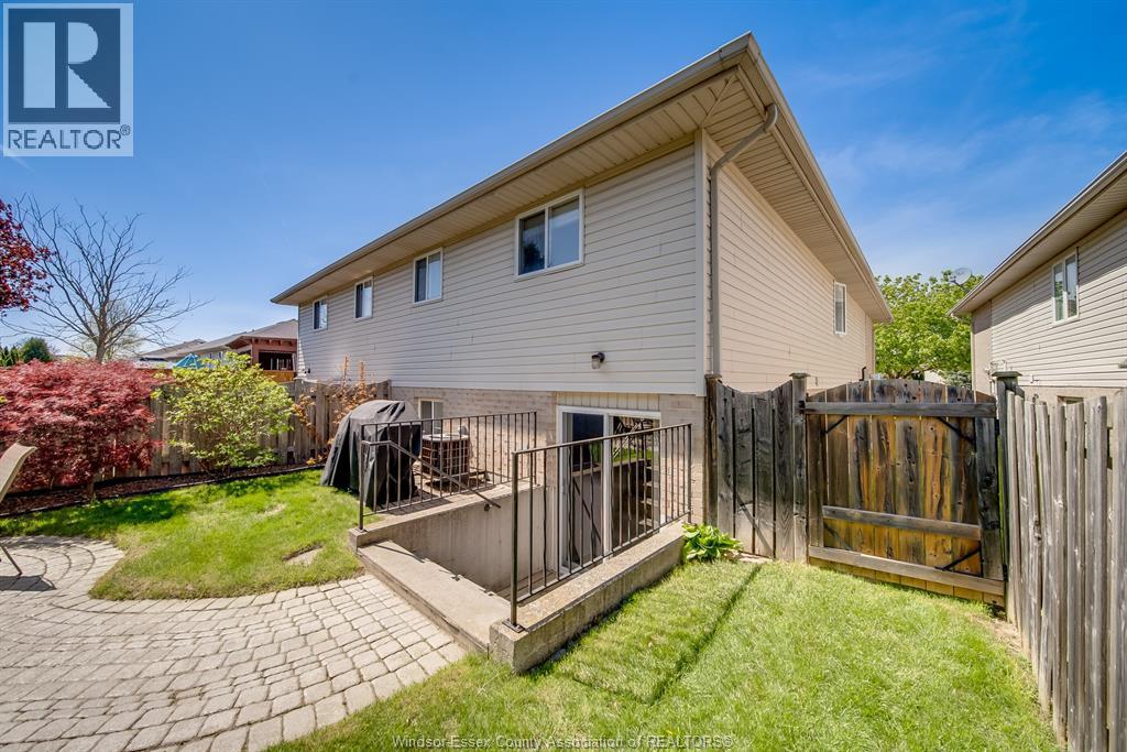 22 VILLA COURT - 41