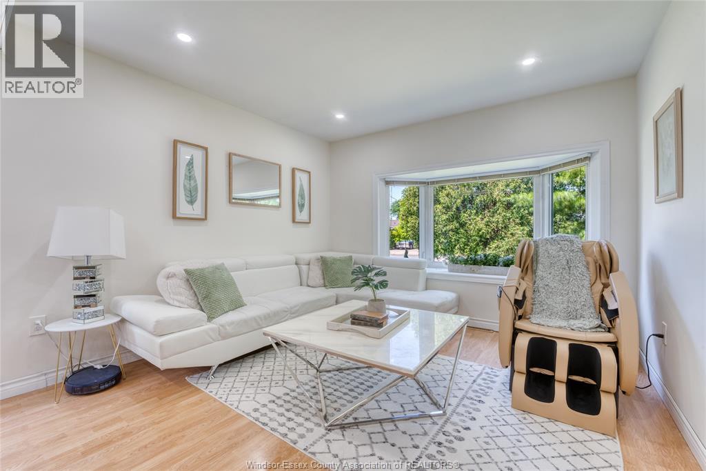 12437 ST THOMAS - 14