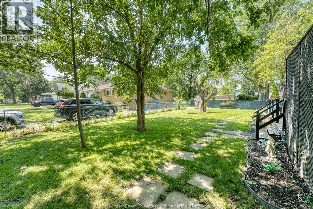 12437 ST THOMAS - 38