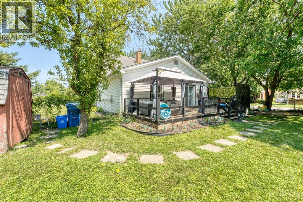 12437 ST THOMAS - 44